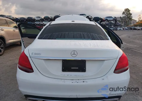 2020 Mercedes-Benz C 300 из США, поврежденный, VIN W1KWF8DB6LR574594